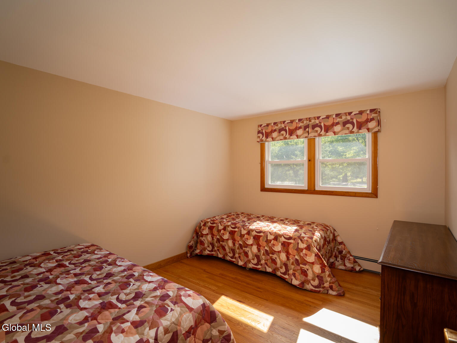 Kinderhook, New York 12184, United States, 3 Bedrooms Bedrooms, ,2 BathroomsBathrooms,Residential,Active,180691