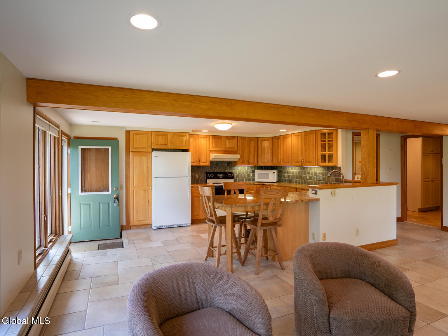 Kinderhook, New York 12184, United States, 3 Bedrooms Bedrooms, ,2 BathroomsBathrooms,Residential,Active,180691