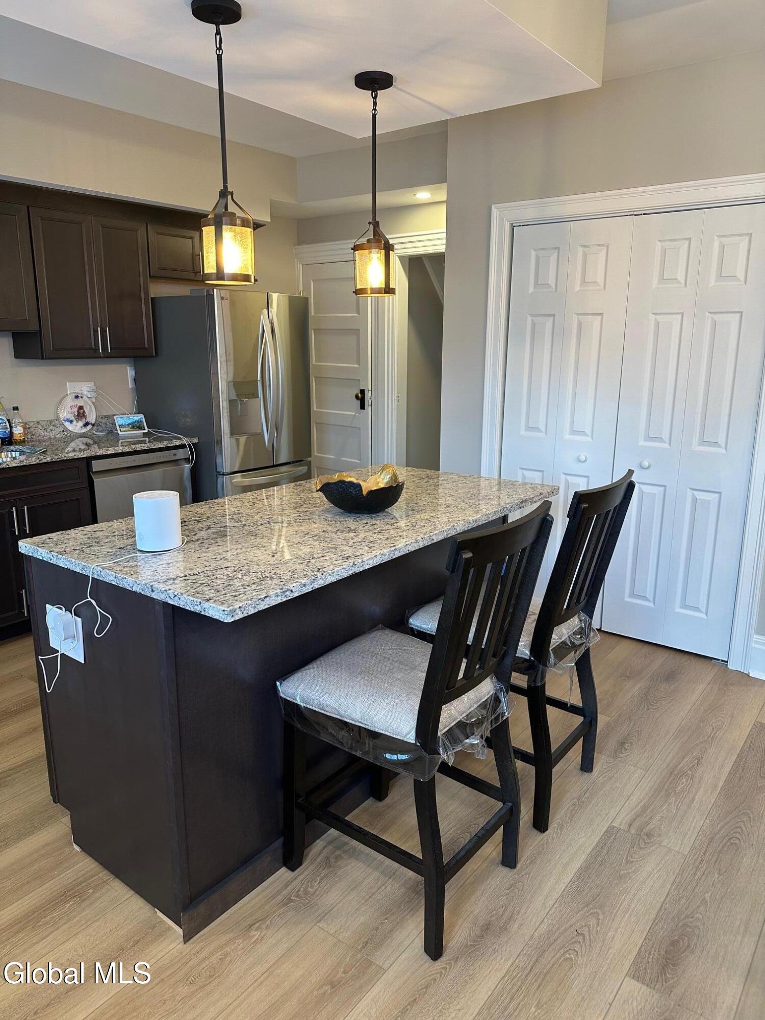 19 E Notre Dame Street