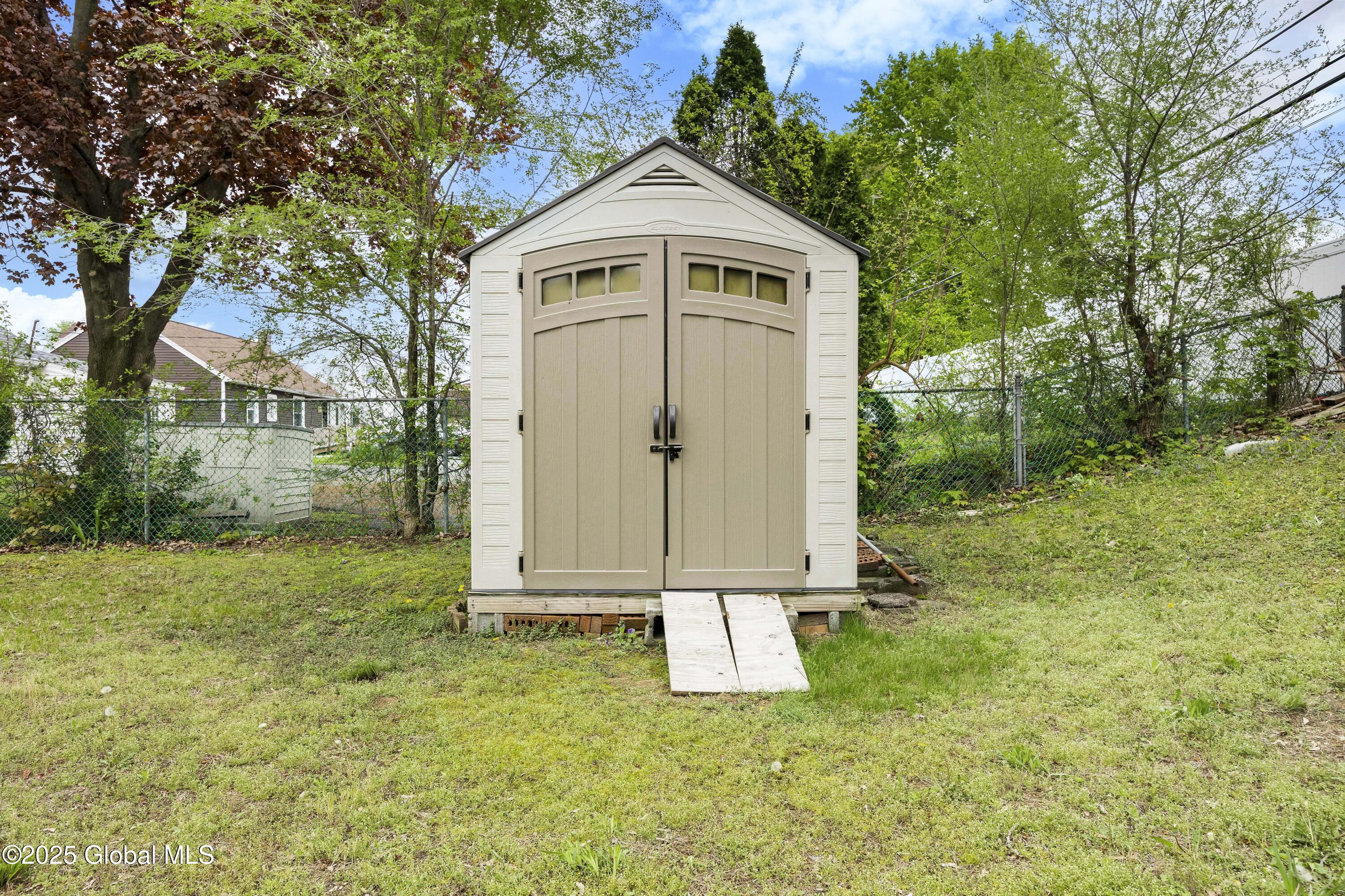 1834 Western Avenue, Albany, New York image 36