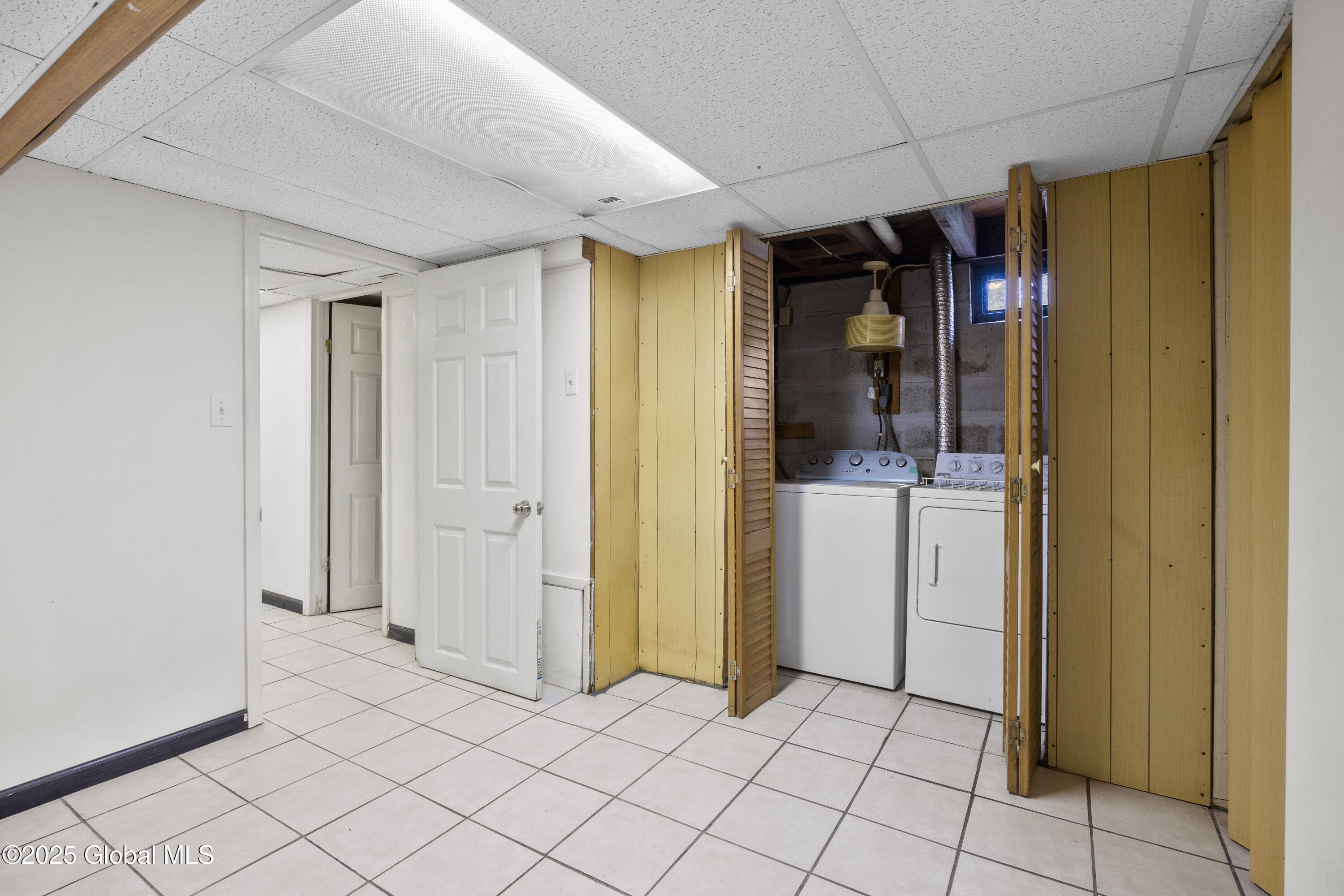 1834 Western Avenue, Albany, New York image 30