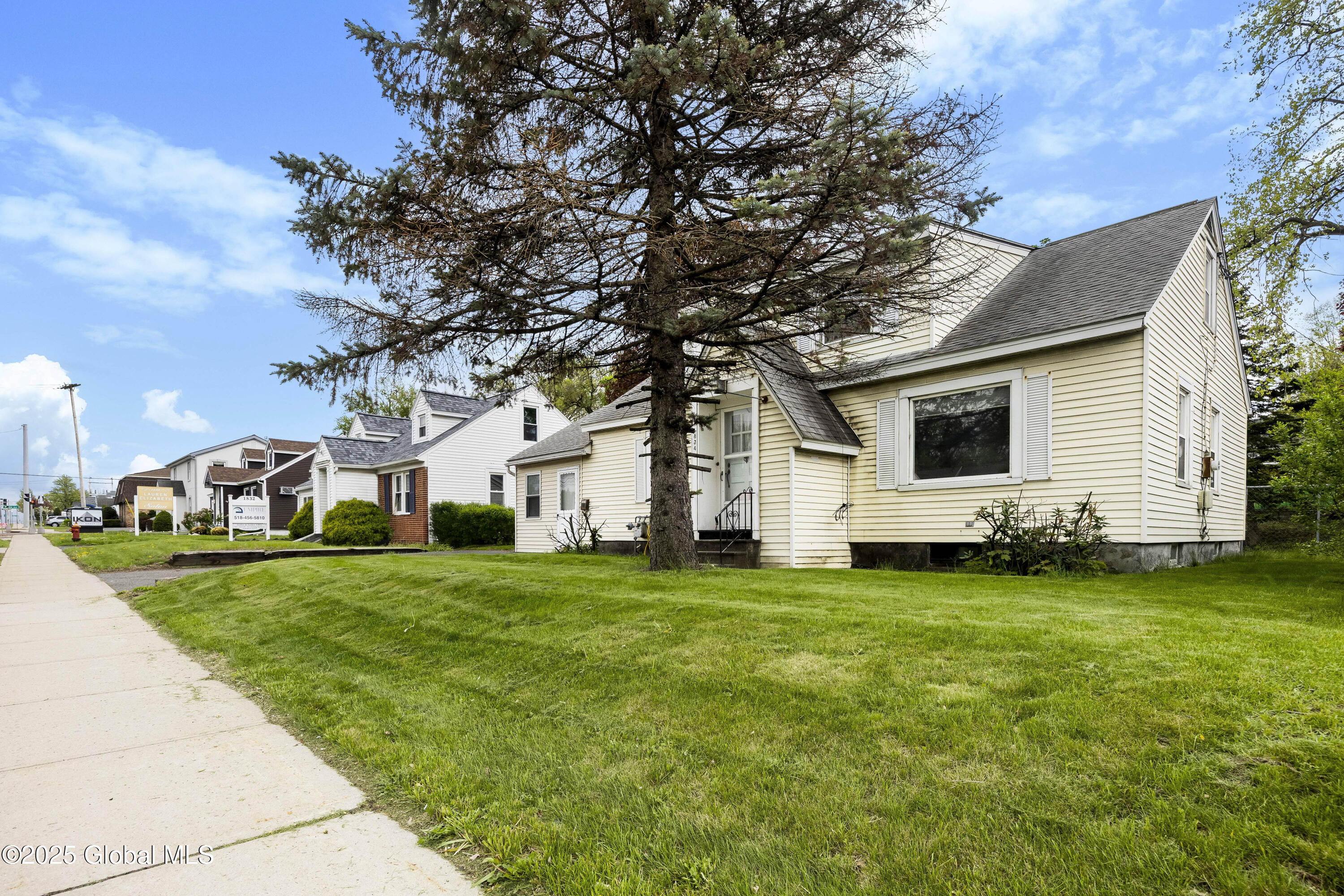 1834 Western Avenue, Albany, New York image 10