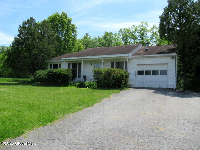 90 Blackhouse Road, Fort Edward, New York image 3