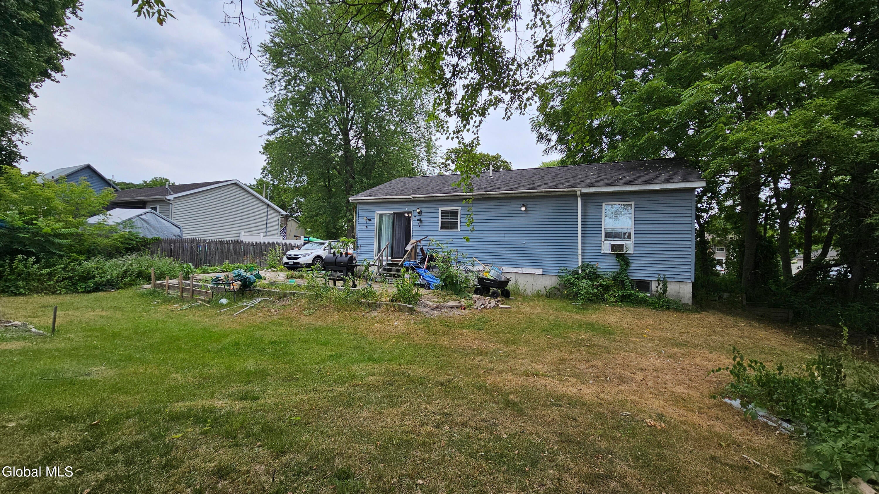 36 Peck Avenue
