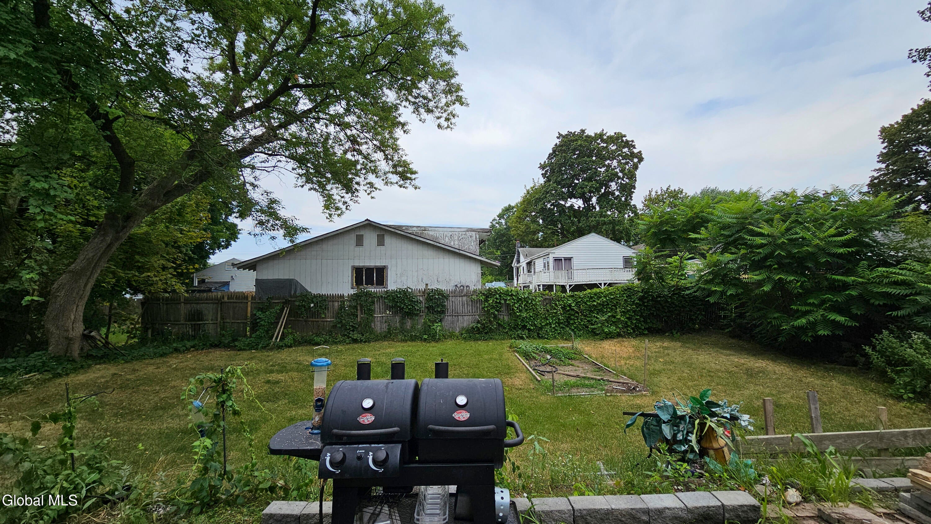 36 Peck Avenue