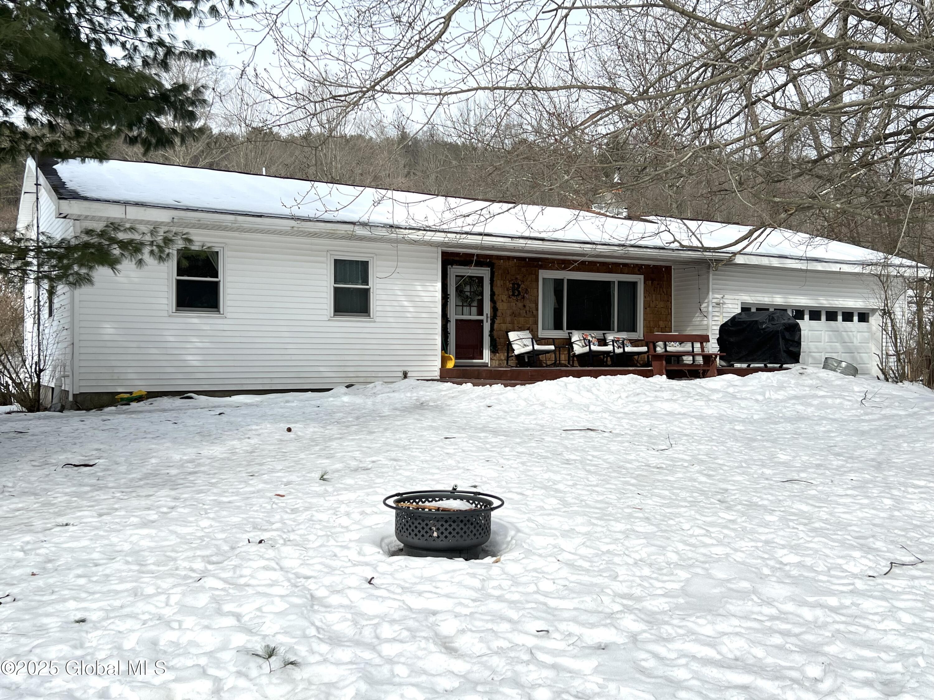 669 Ash Grove Road, Cambridge, New York image 2