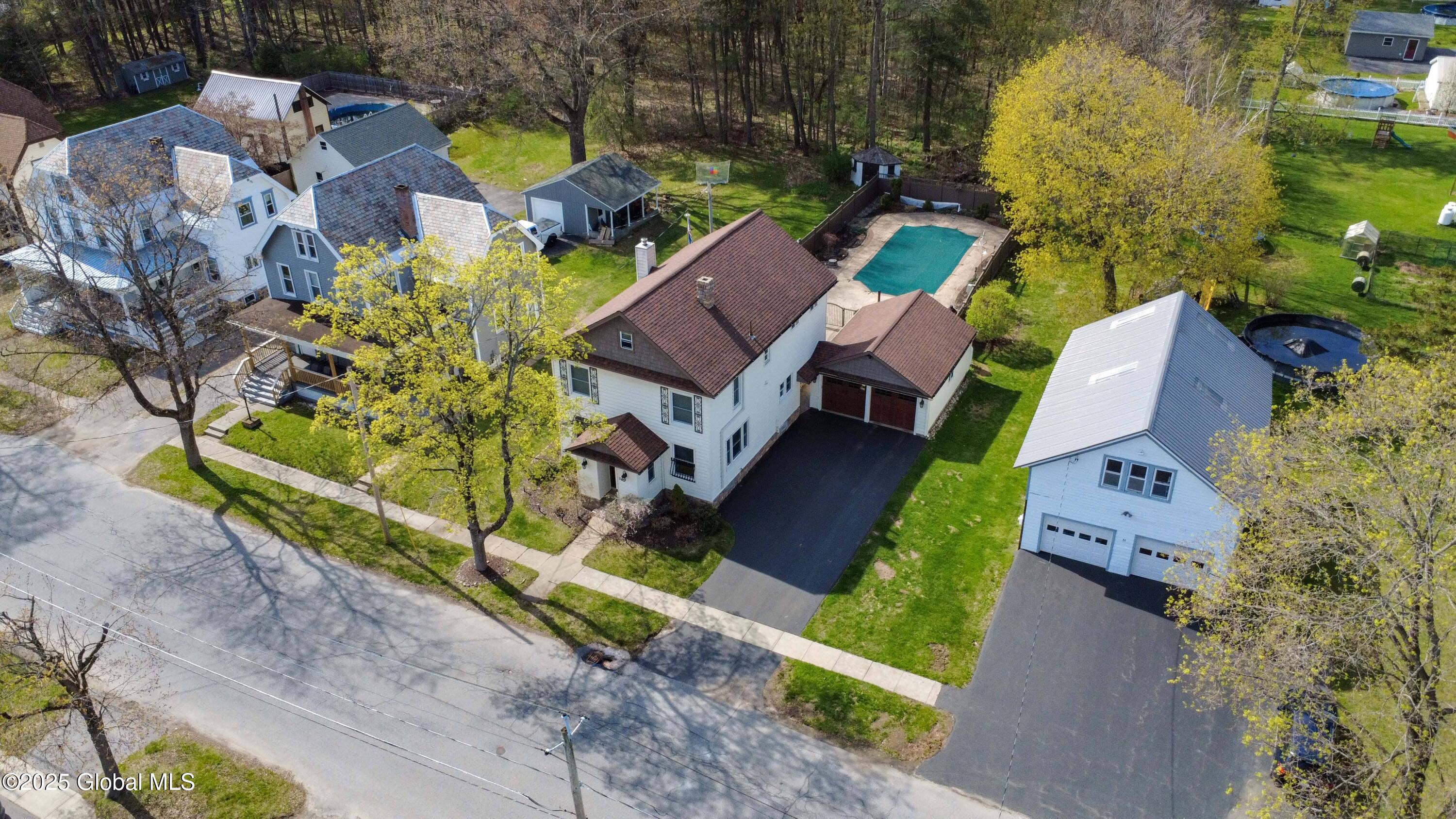 34 School Street, Broadalbin, New York image 4