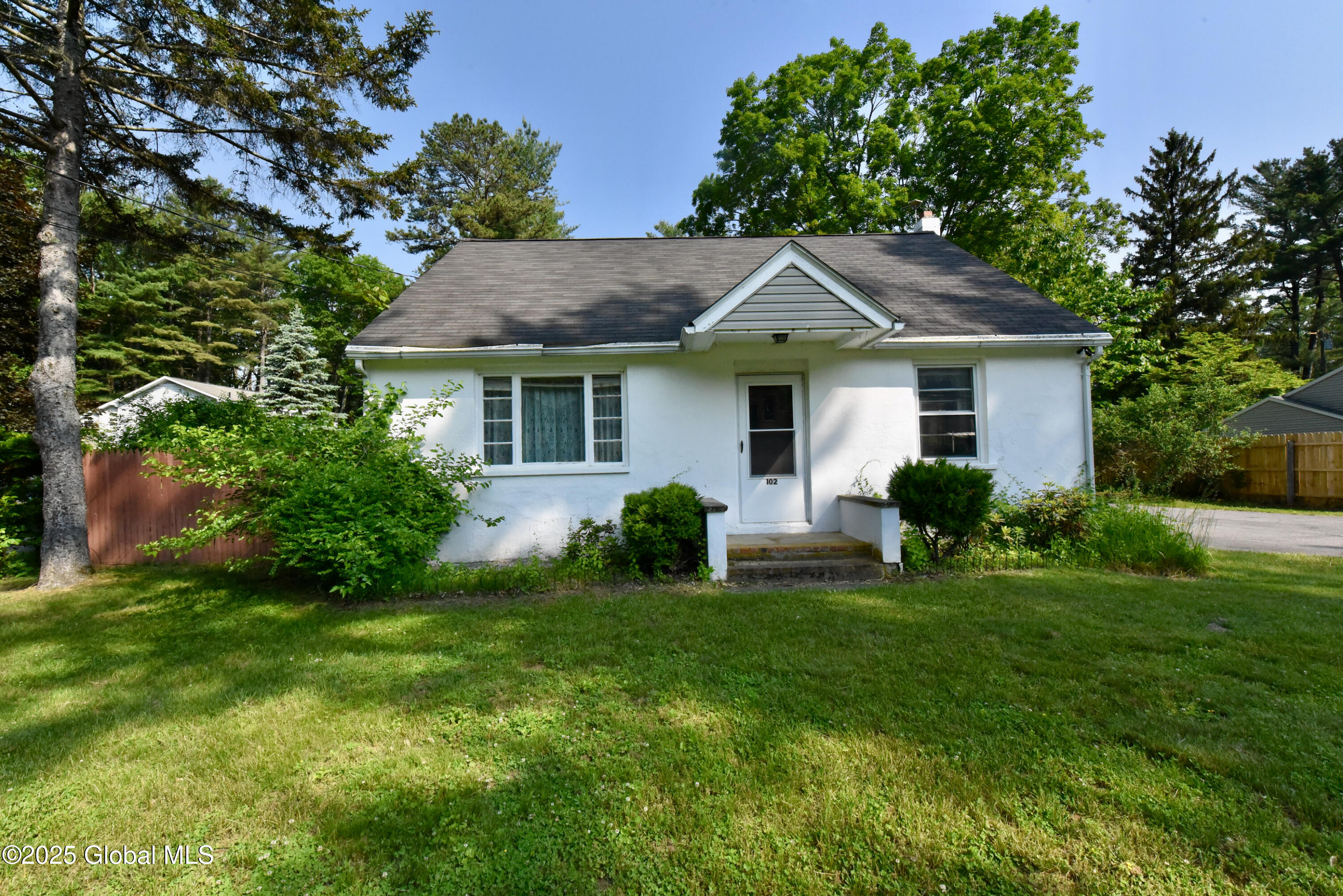 102 Willow Street, Guilderland, New York image 47