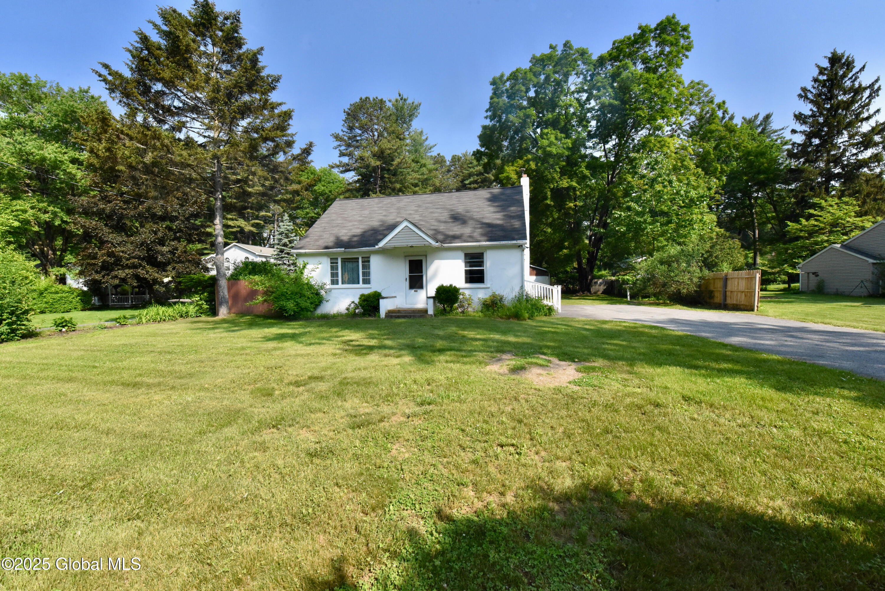 102 Willow Street, Guilderland, New York image 45