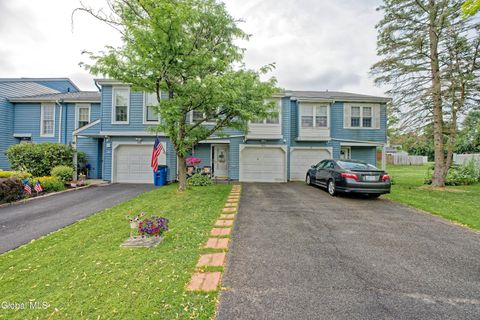 Photo of 11 Fox Hollow Square, Cohoes, NY 12047 (MLS # 202521951)