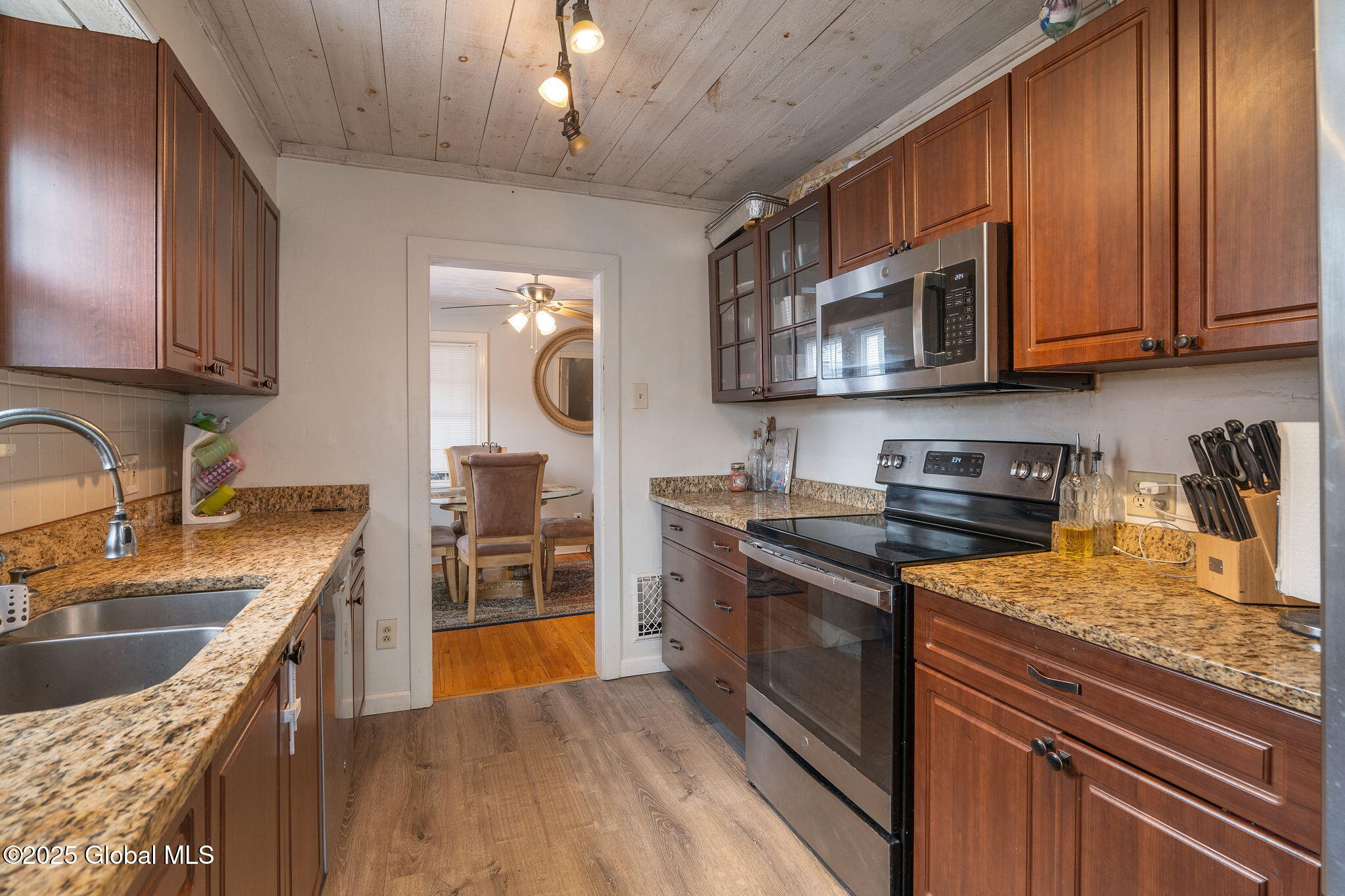 1833 Western Avenue, Albany, New York image 4