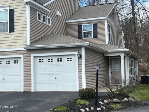 Photo of 92 Annabelle Place, Schenectady, NY 12306 (MLS # 202614897)