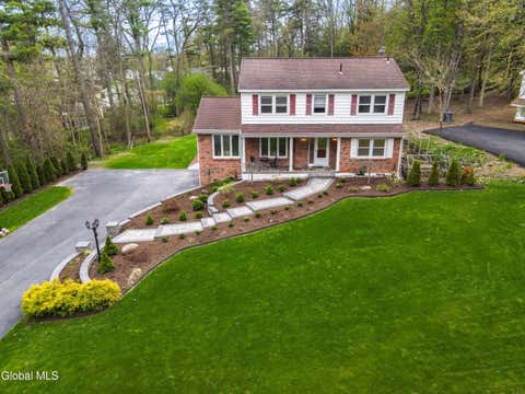 Homes For Sale - 2292 Pinehaven Drive<br/> Schenectady County, Niskayuna, NY 12309