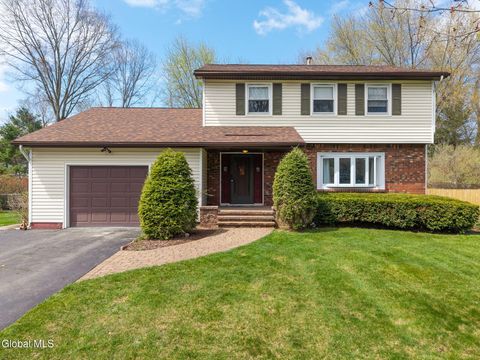 Photo of 5113 Foxwood Drive, Schenectady, NY 12303 (MLS # 202615402)