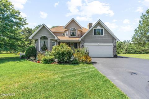 Photo of 6 Wayto Lane, Ballston Lake, NY 12019 (MLS # 202528317)