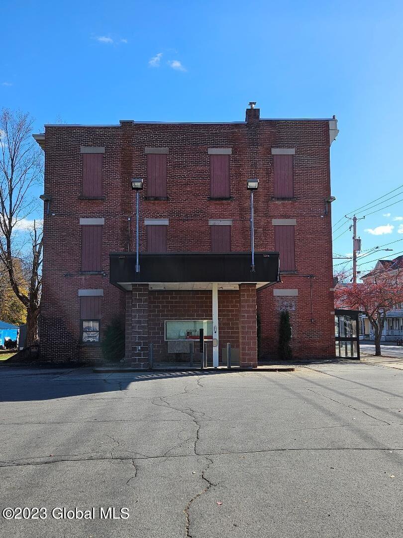 192 N Main Street