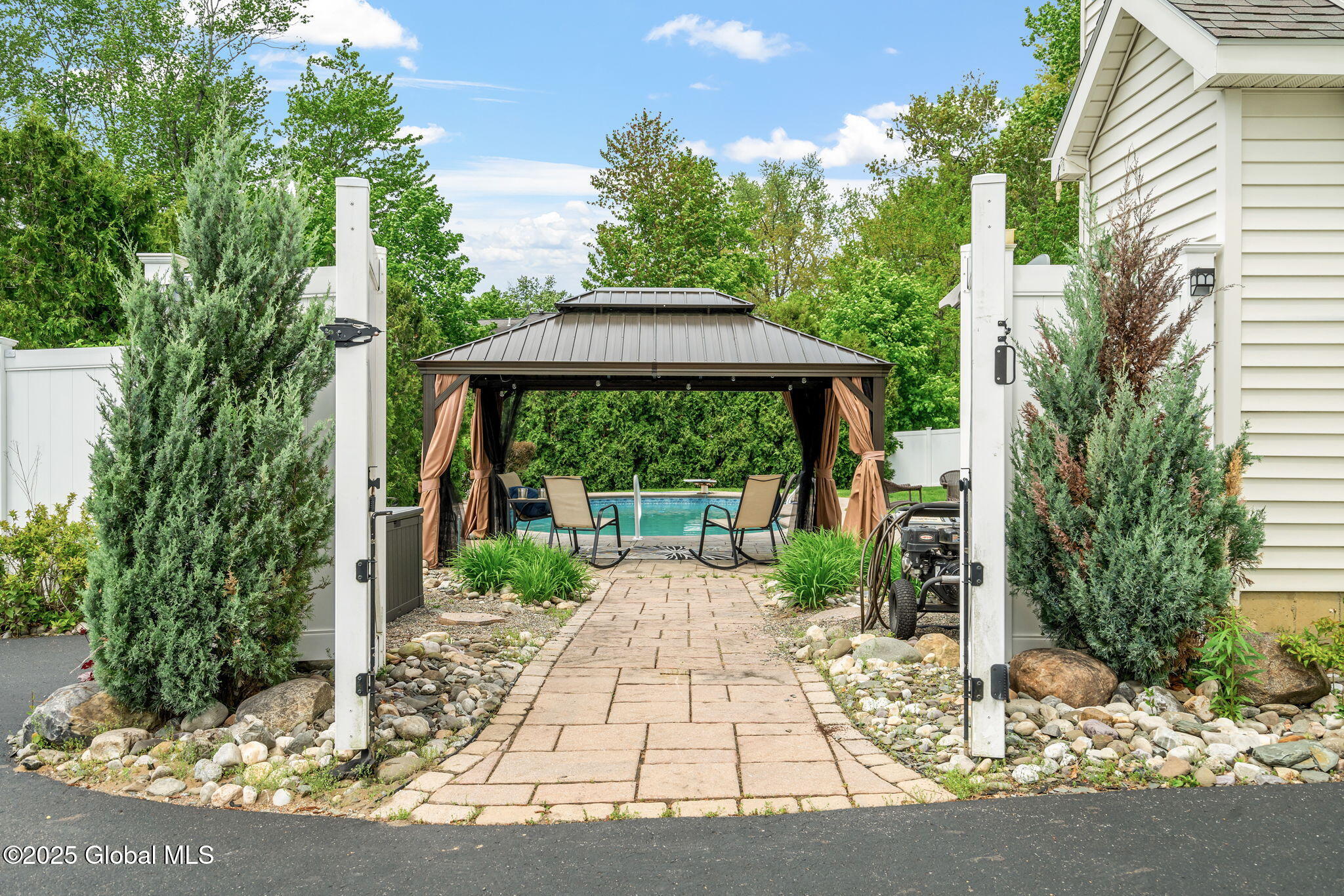 309 Westwoods Court, Albany, New York image 8