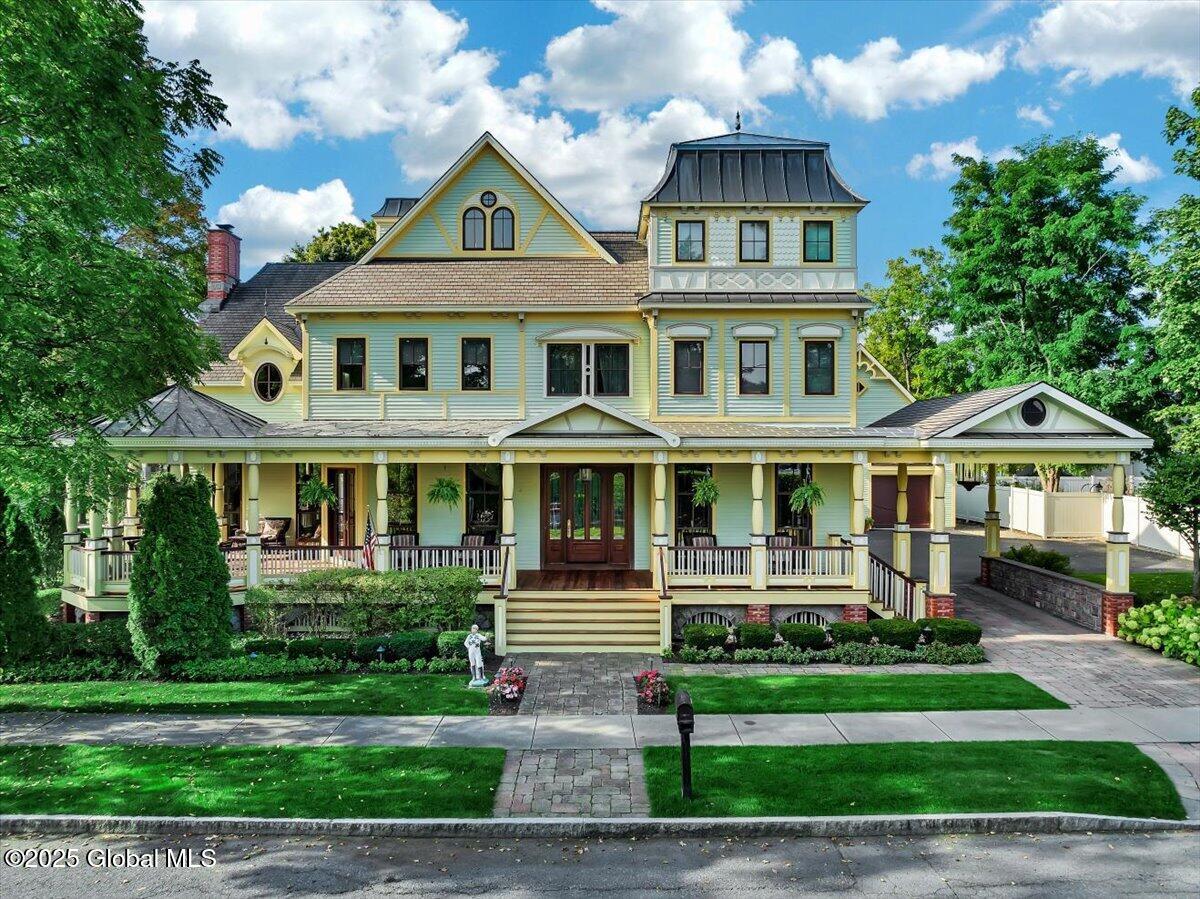 80 Greenfield Avenue, Saratoga Springs, New York image 4