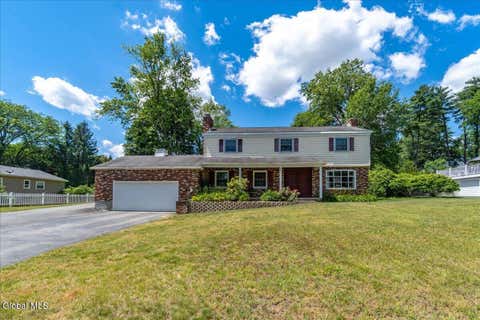 Photo of 845 Northumberland Drive, Niskayuna, NY 12309 (MLS # 202619930)