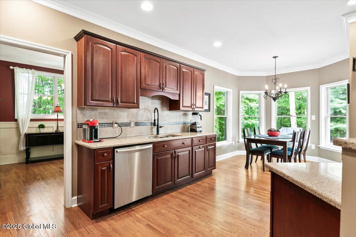 5 Equestrian Way, Clifton Park, New York image 7