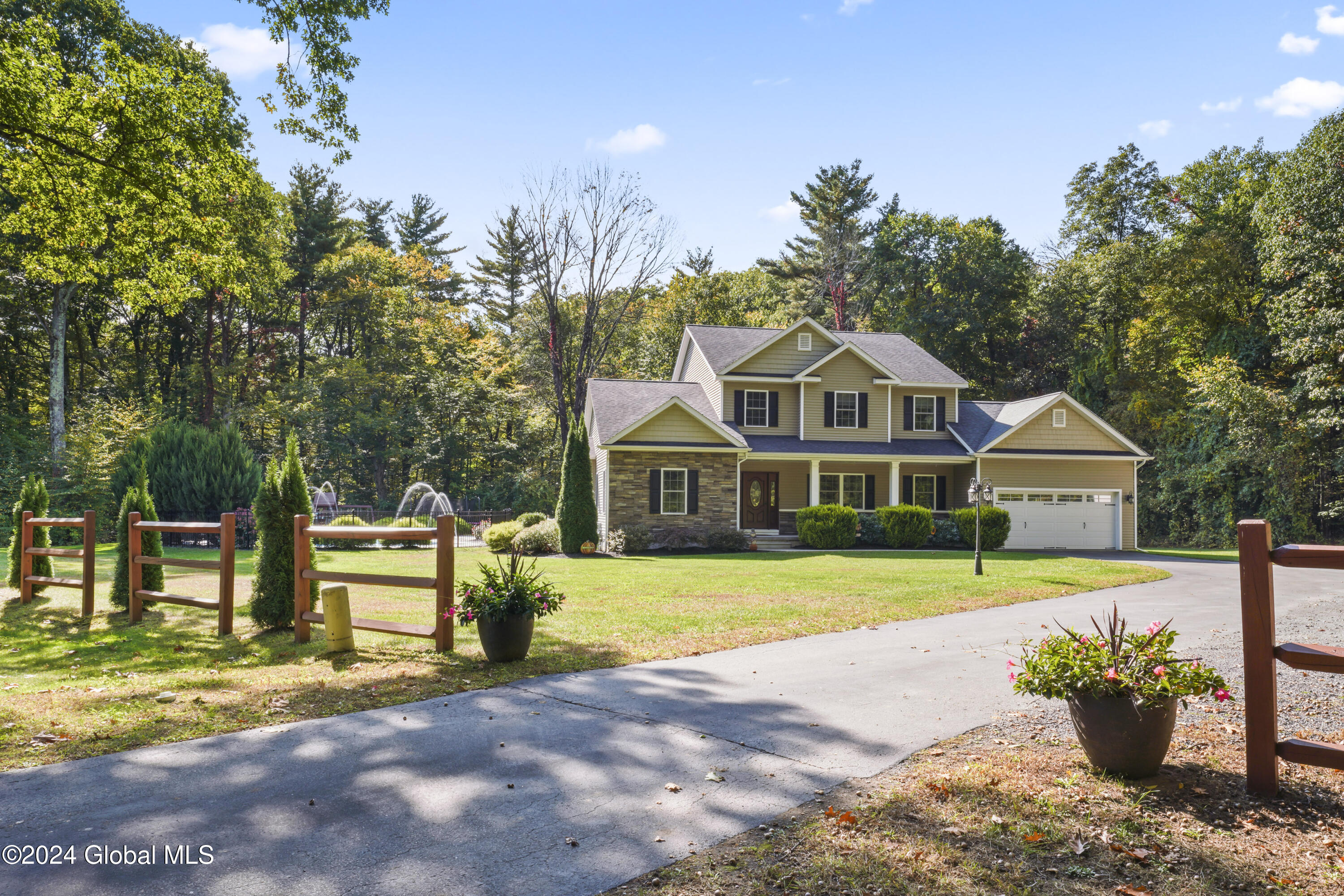 314 Vischer Ferry Road, Clifton Park, New York image 1