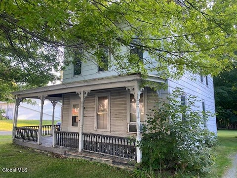Homes For Sale - 84 High Street<br/> Hoosick Falls, NY 12090