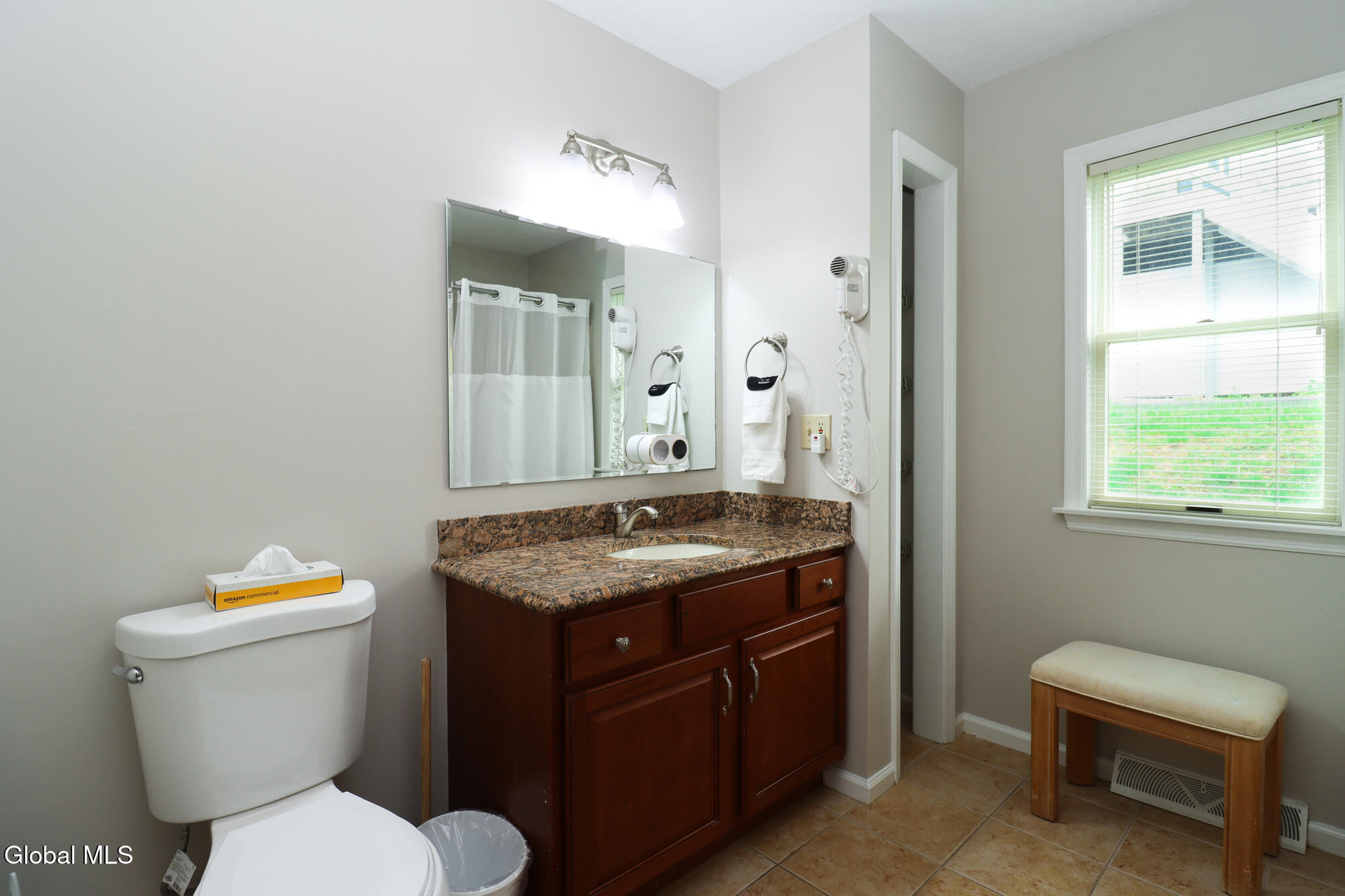 3014 Lake Shore Drive 15D