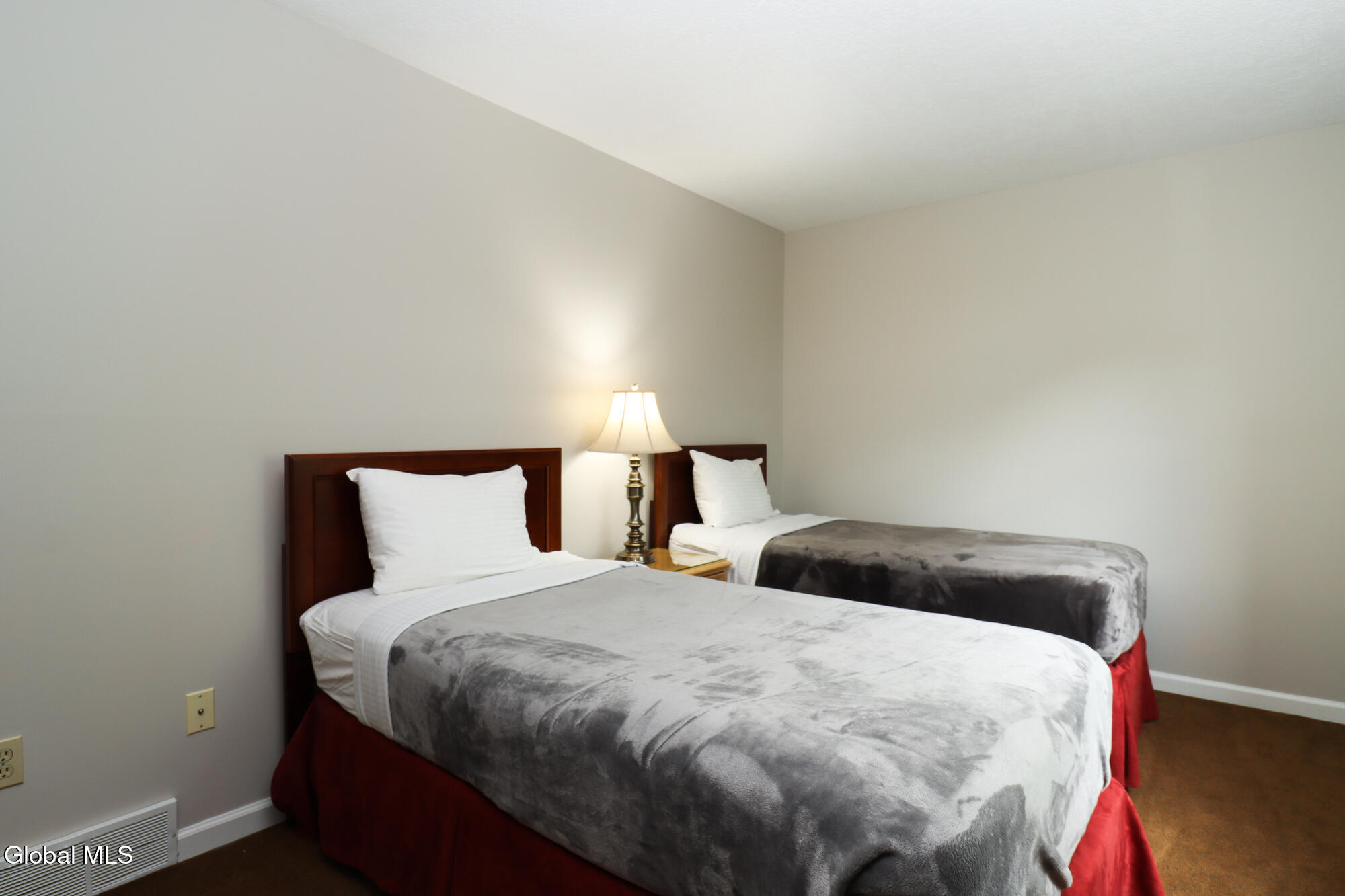 3014 Lake Shore Drive 15D