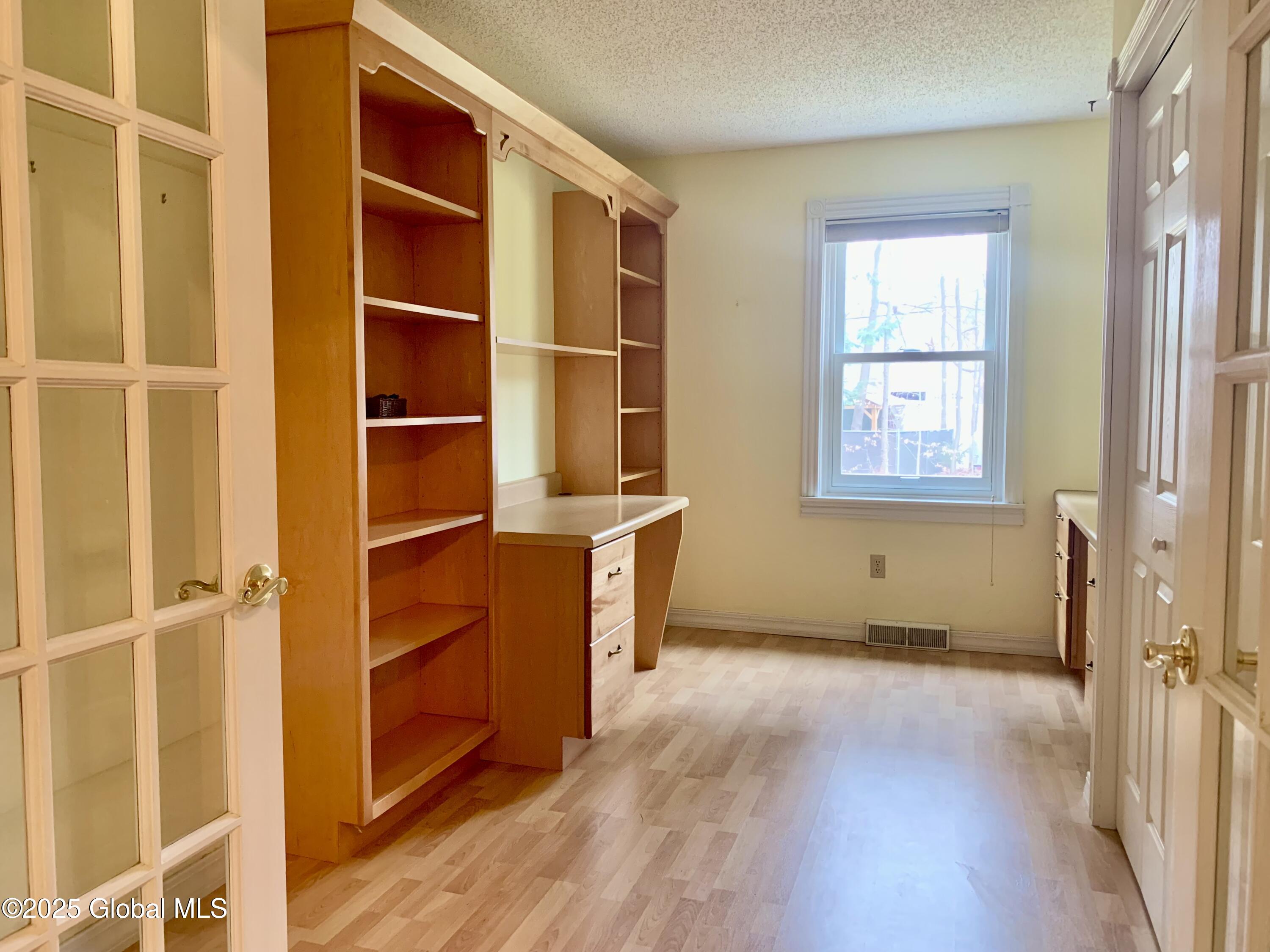 6 Doe Run, Gansevoort, New York image 12