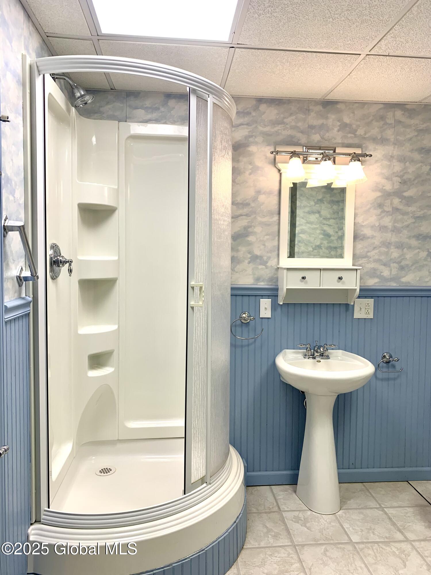 6 Doe Run, Gansevoort, New York image 45