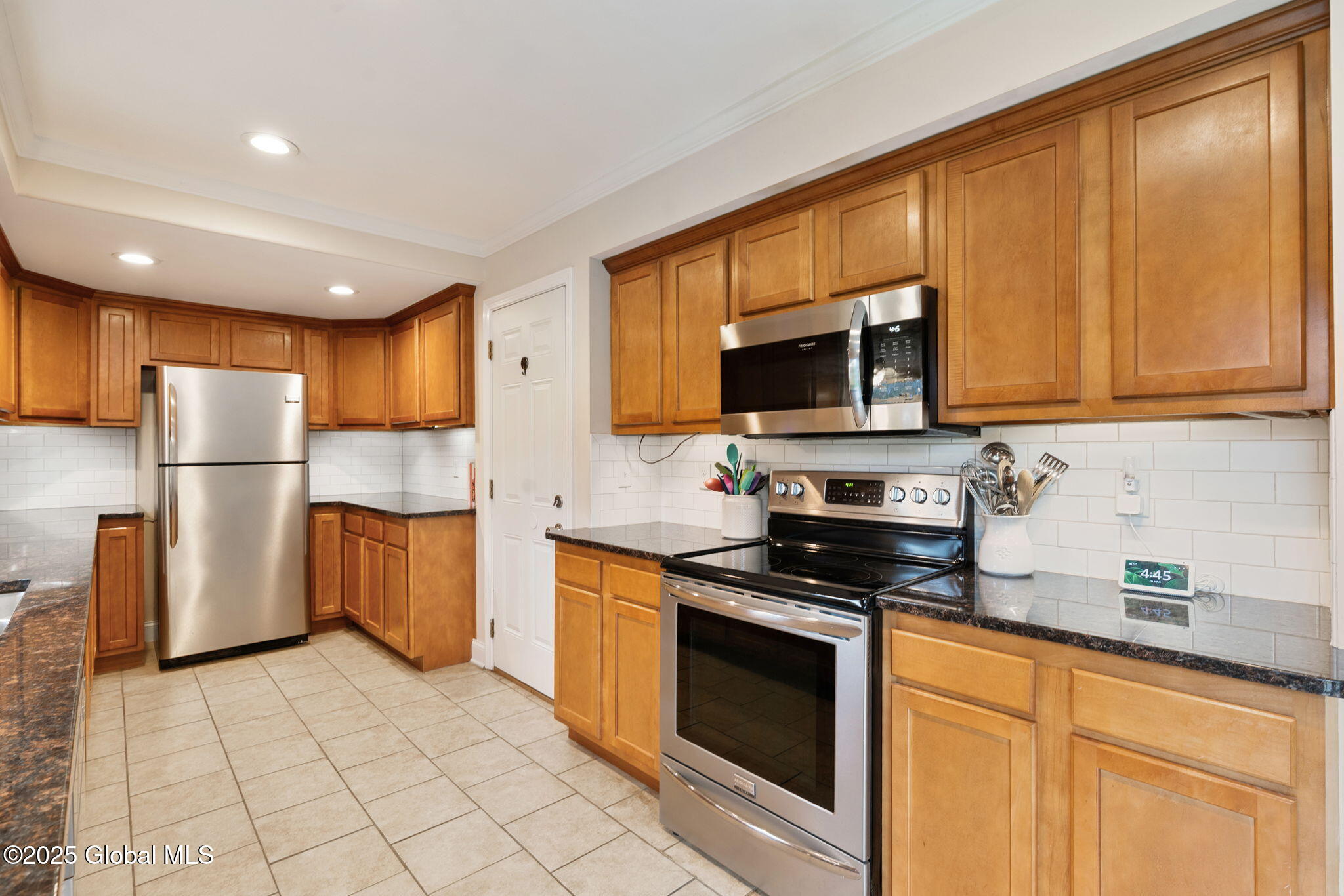 116 Willow Lane, Schenectady, New York image 16