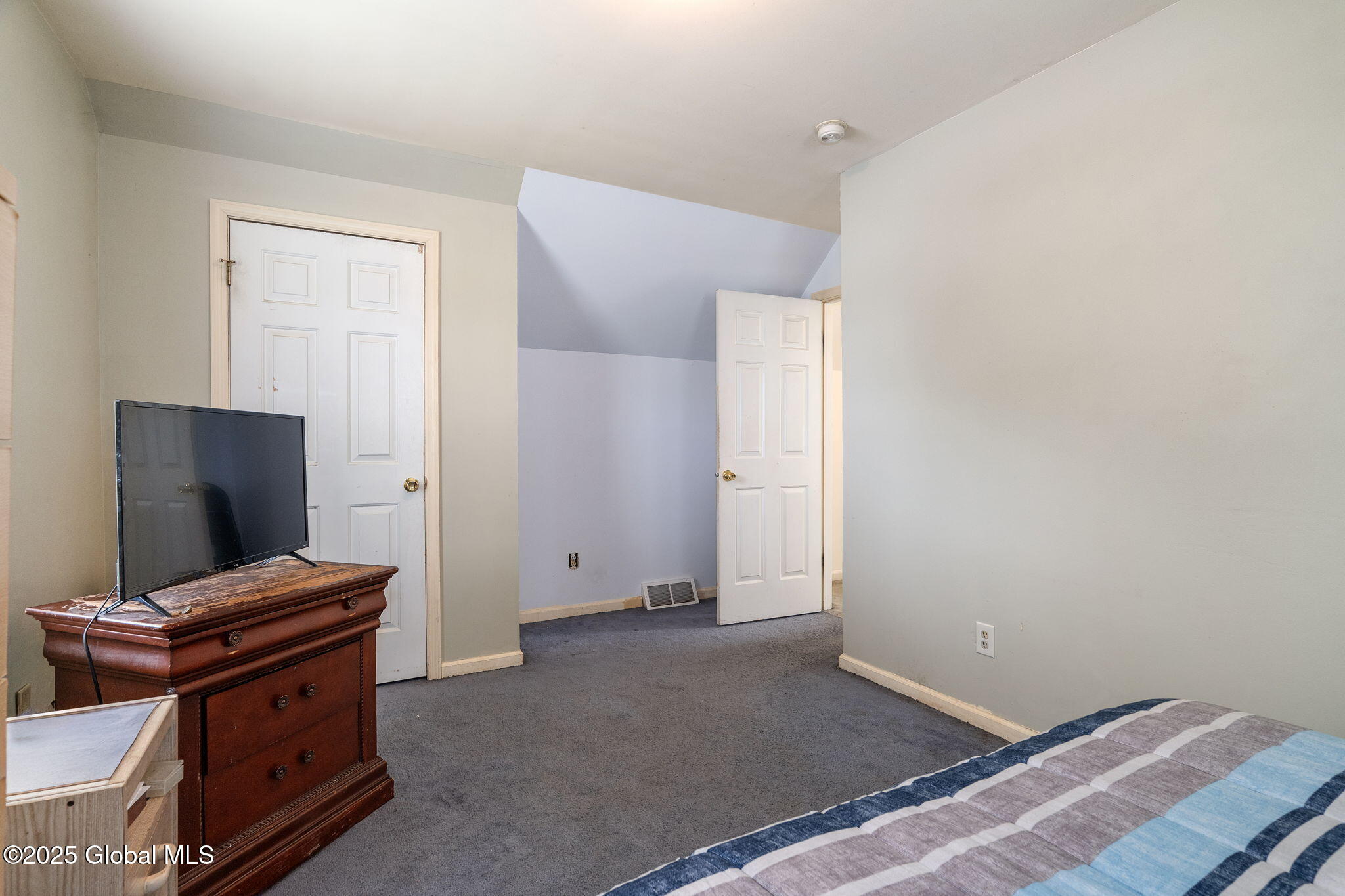 110 Trinity Place, Selkirk, New York image 31