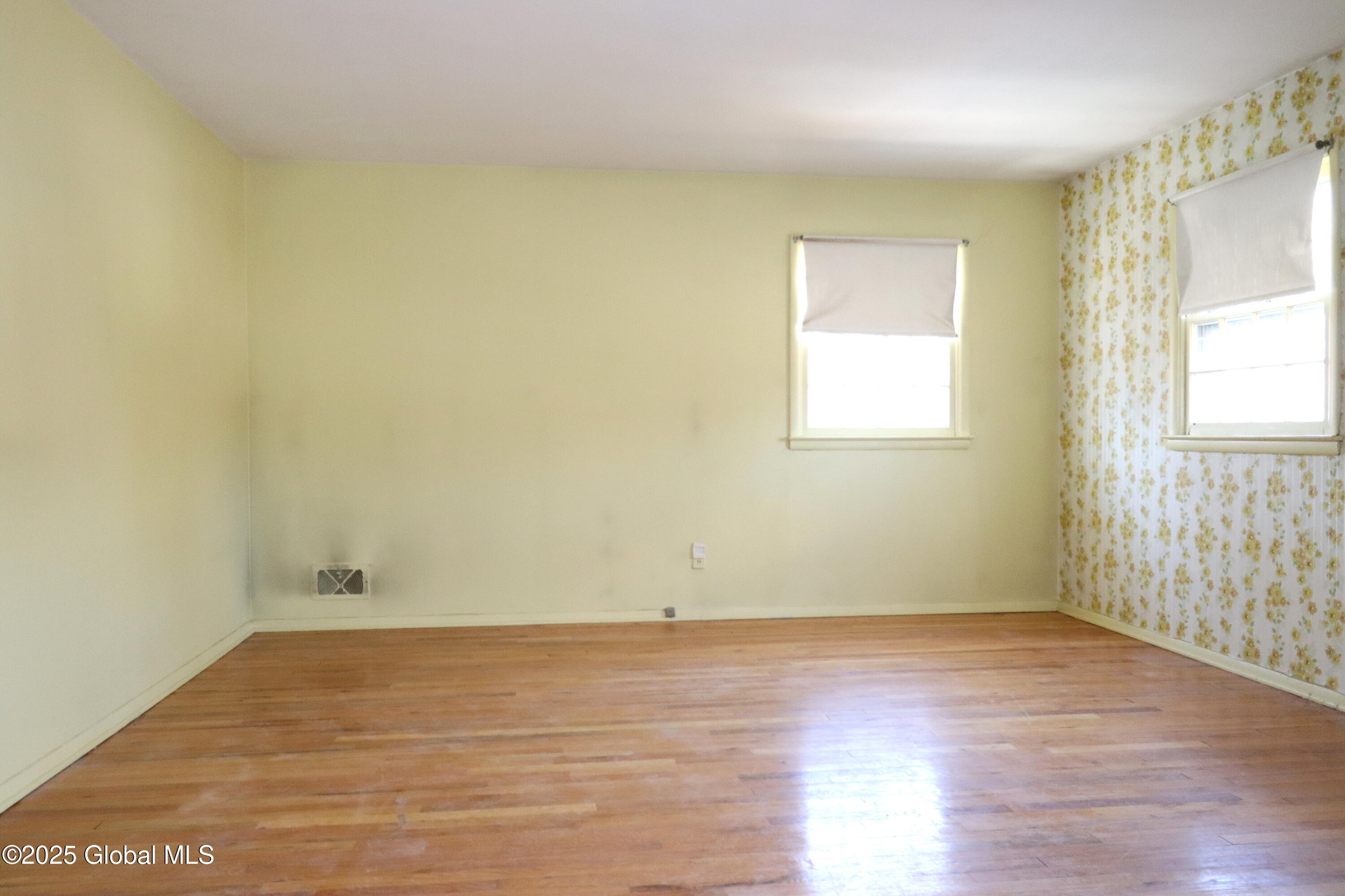 663 St Davids Lane, Niskayuna, New York image 23