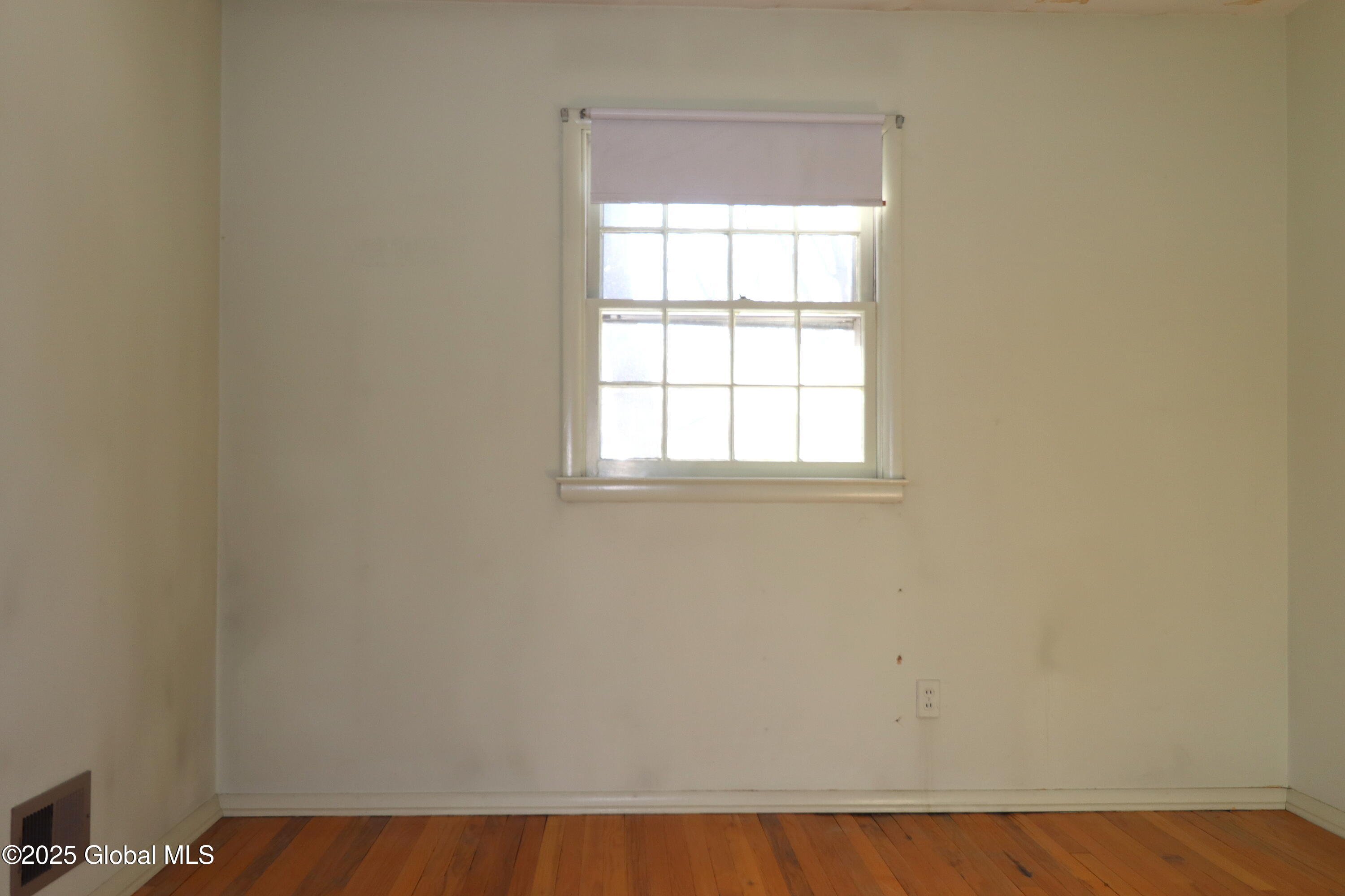 663 St Davids Lane, Niskayuna, New York image 16