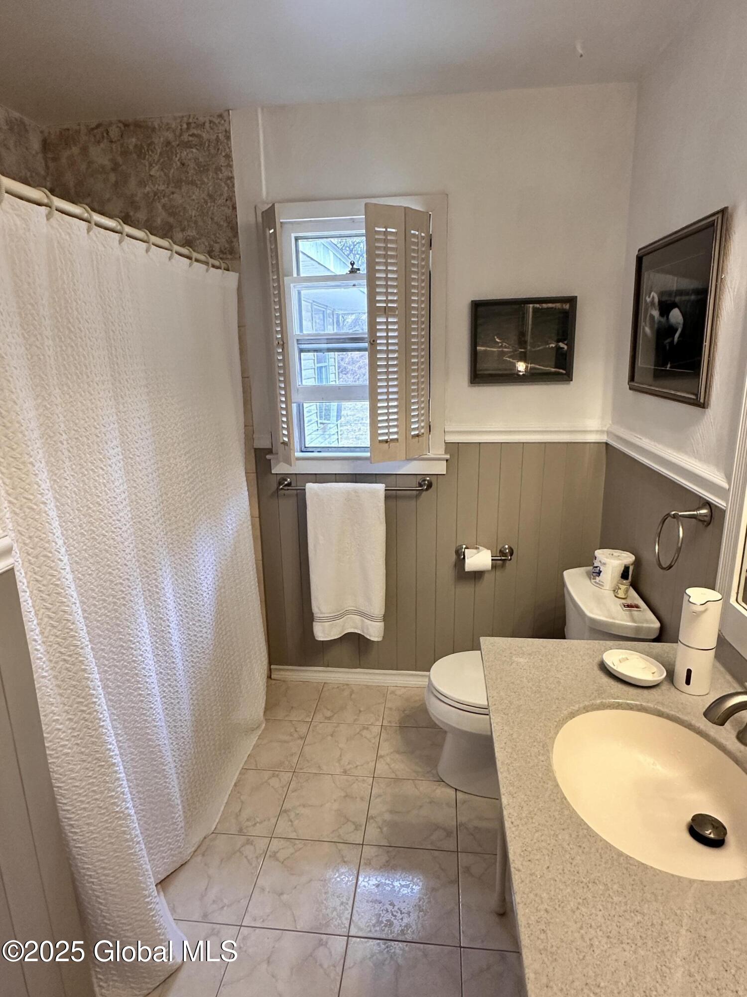1 Valley View Drive, Troy, New York image 22