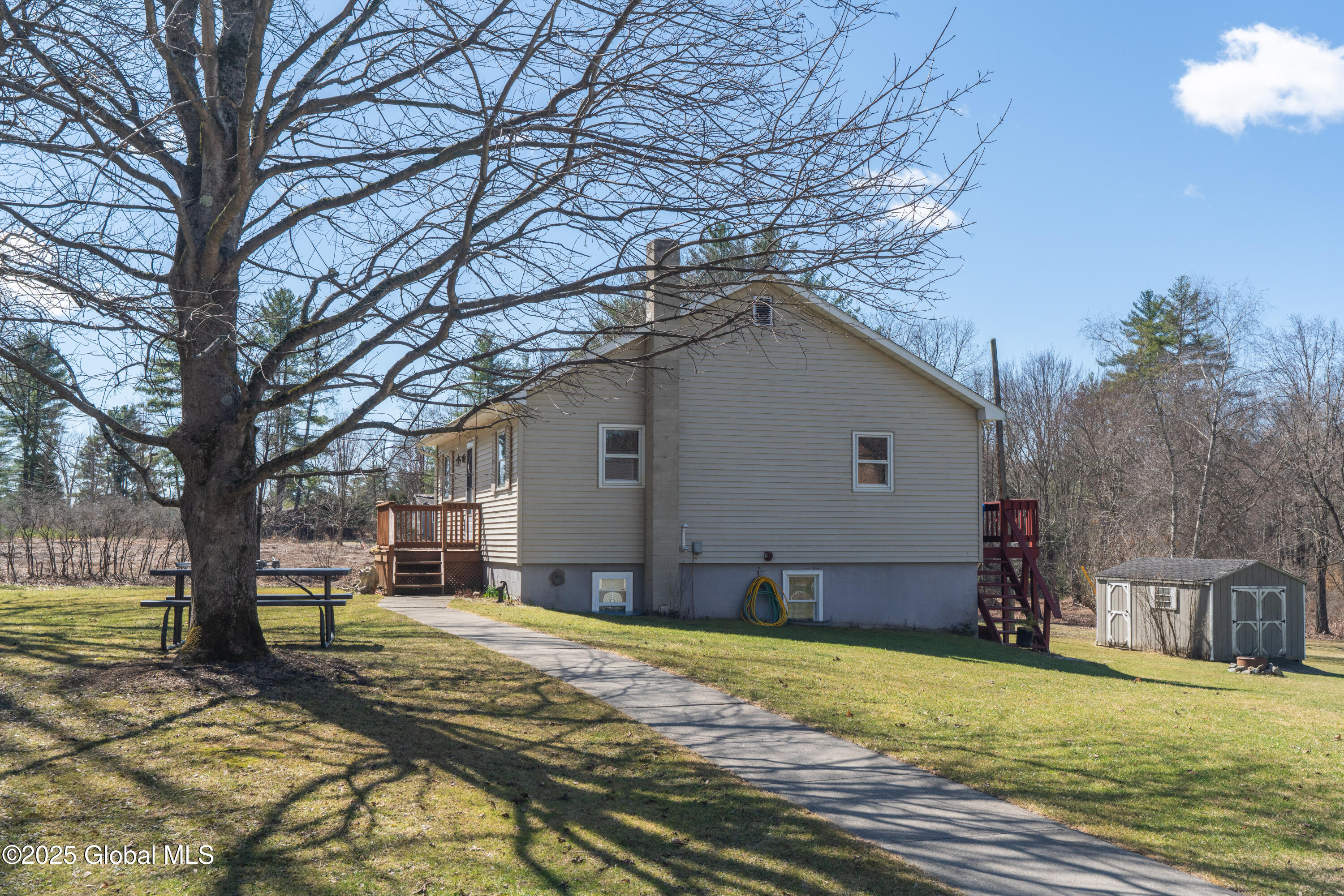 47 Ruggles Road, Saratoga Springs, New York image 3