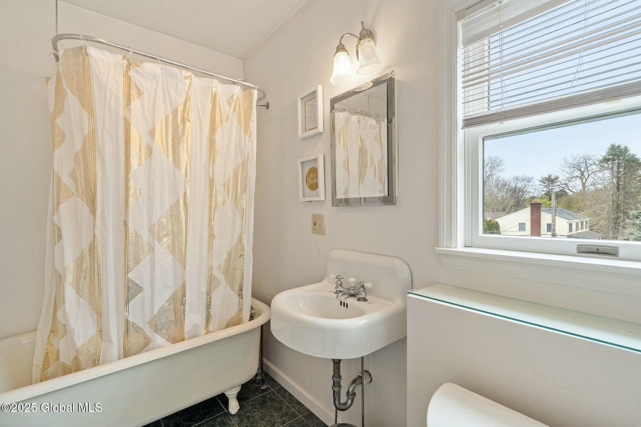 204 Lenox Avenue, Albany, New York image 37