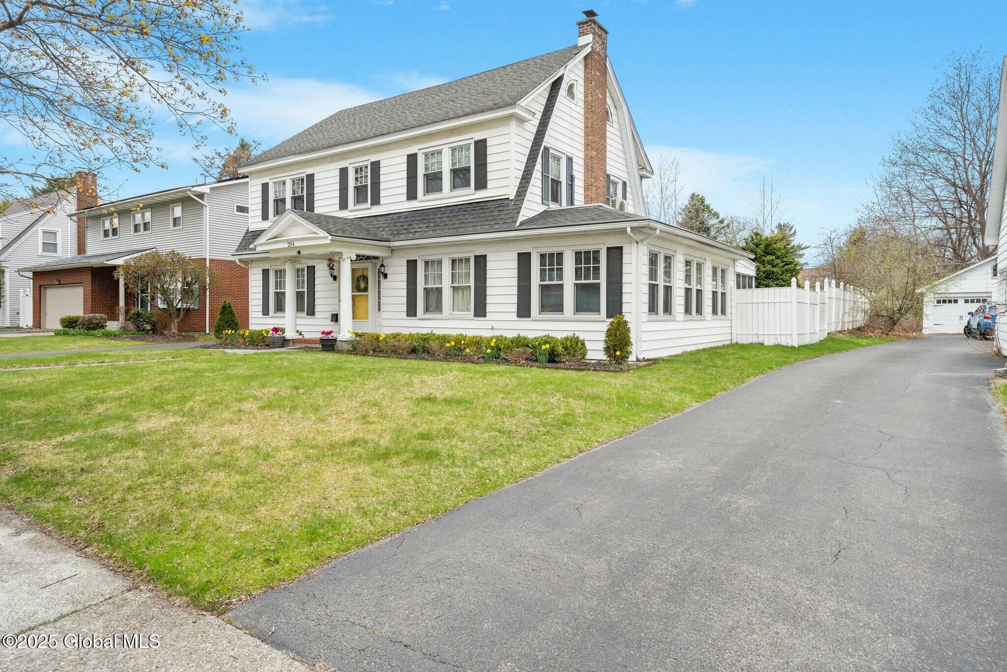 204 Lenox Avenue, Albany, New York image 4