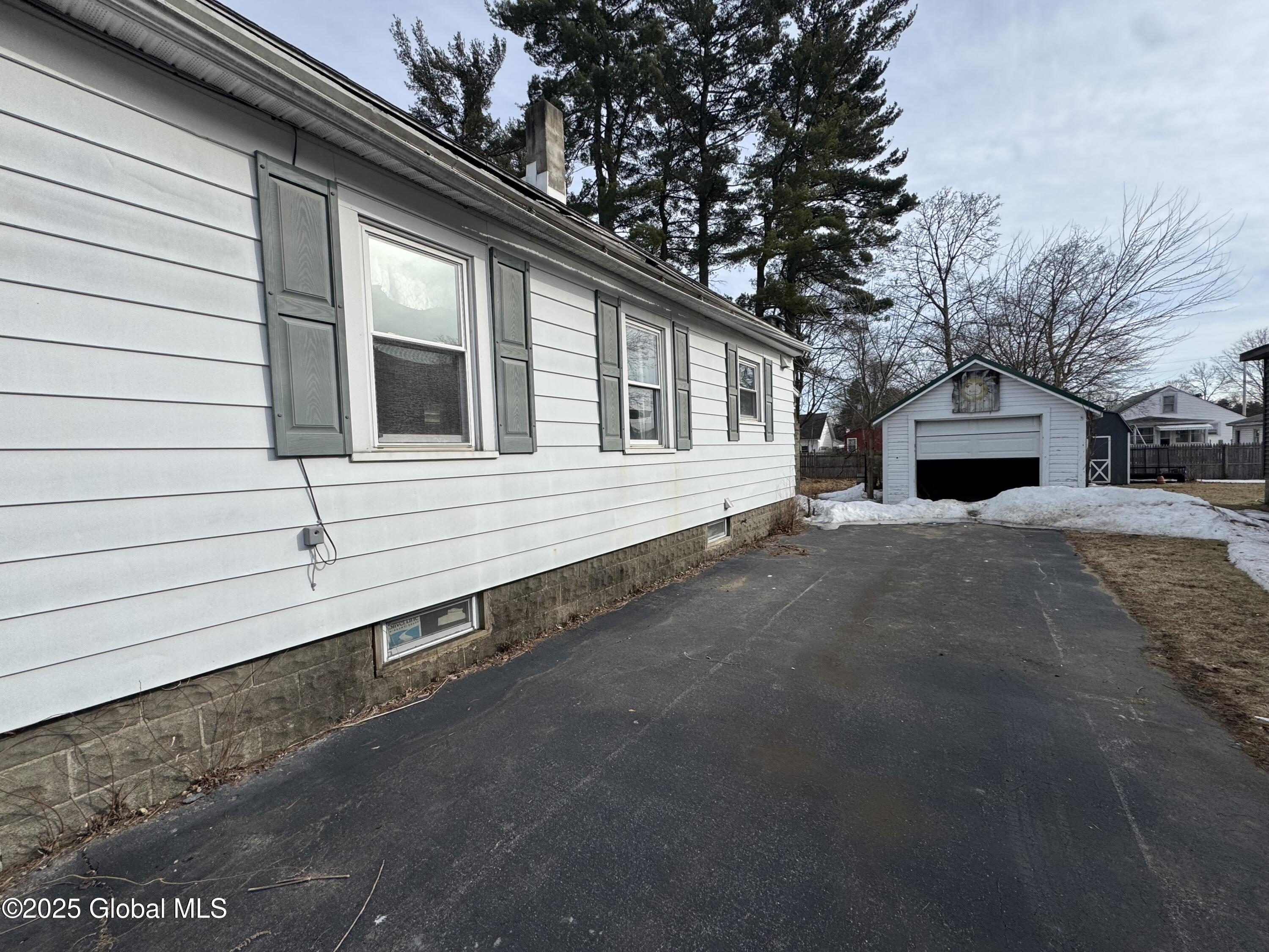 28 Wilson Avenue, South Glens Falls, New York image 5