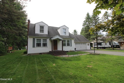 Homes For Sale - 197 Conqua Lane<br/> Schenectady County, Rotterdam, NY 12306