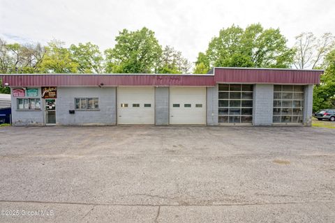 Photo of 1750 Chrisler Avenue, Schenectady, NY 12303 (MLS # 202518389)