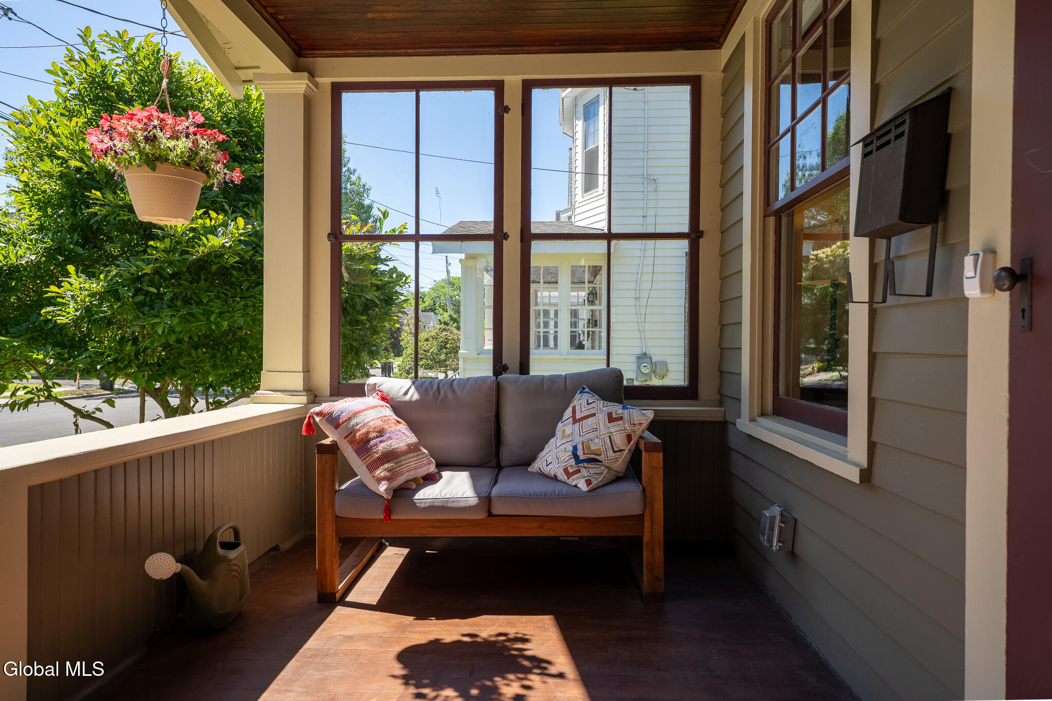 49 Glendale Avenue