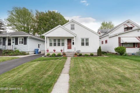 Photo for 17 Betwood Street