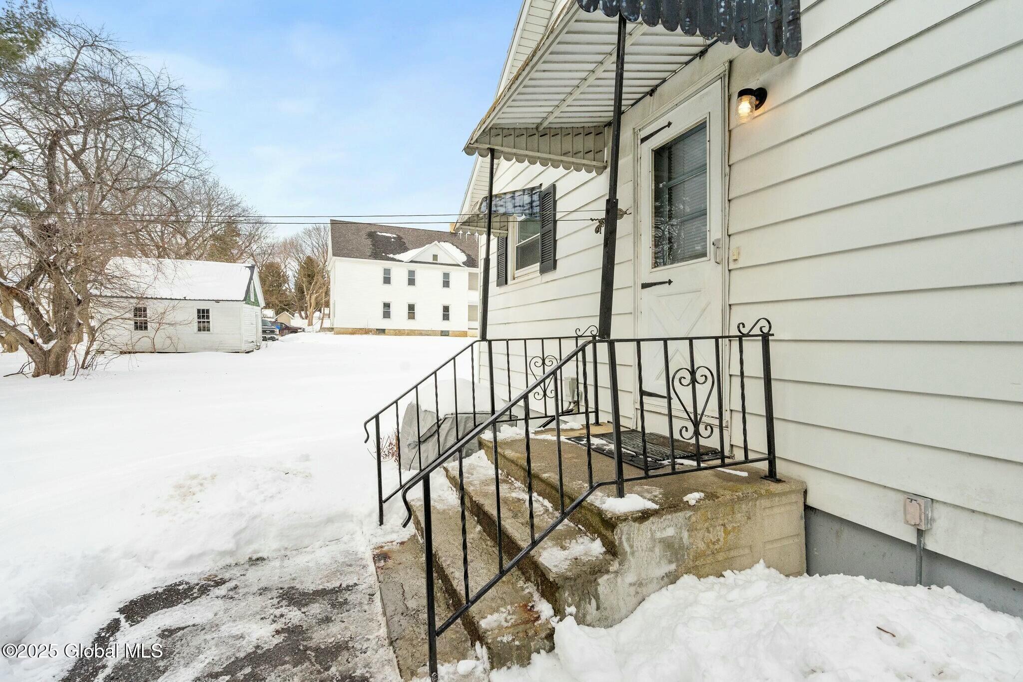21 Julia Street, Amsterdam, New York image 36