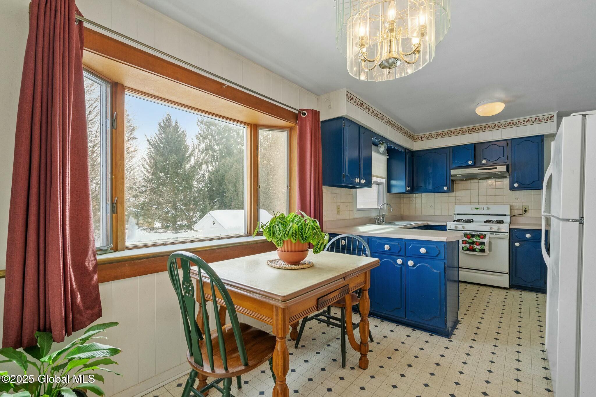 21 Julia Street, Amsterdam, New York image 14