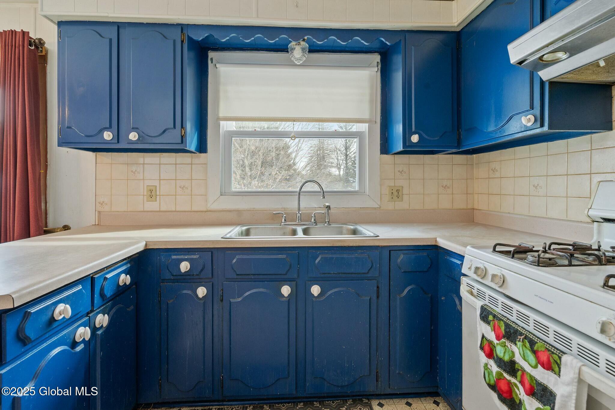 21 Julia Street, Amsterdam, New York image 18