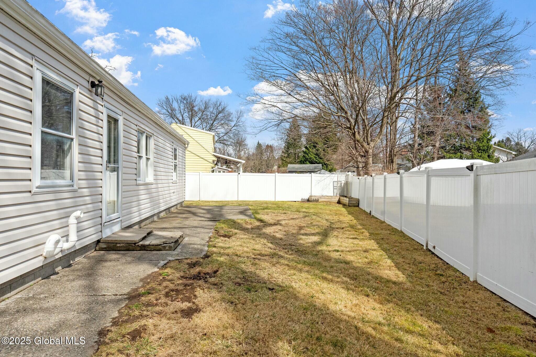 65 Mill Road, Latham, New York image 24