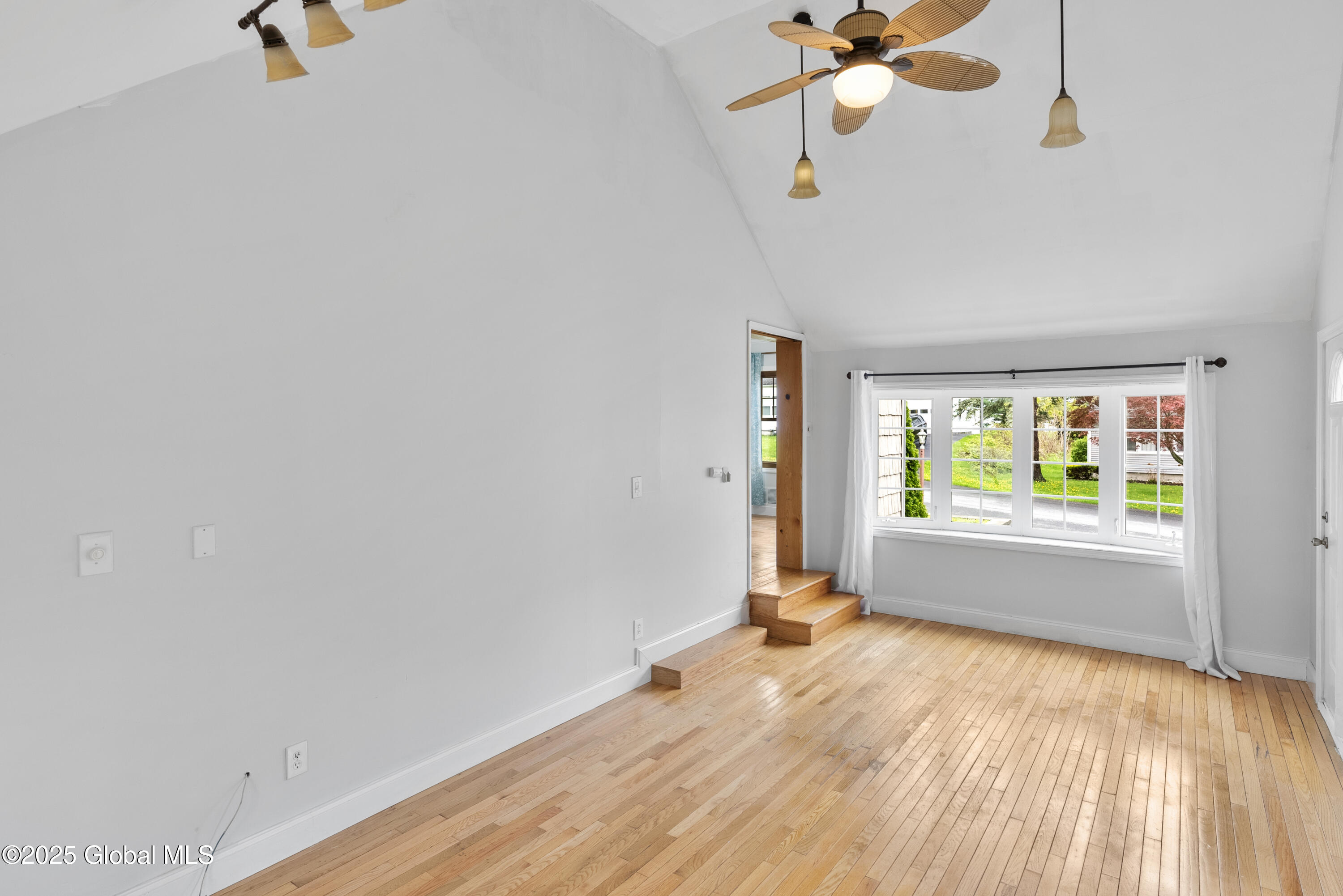 7 Glennon Road, Latham, New York image 4