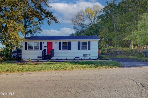 Photo of 3 Seaman Avenue, Castleton, NY 12033 (MLS # 202528340)