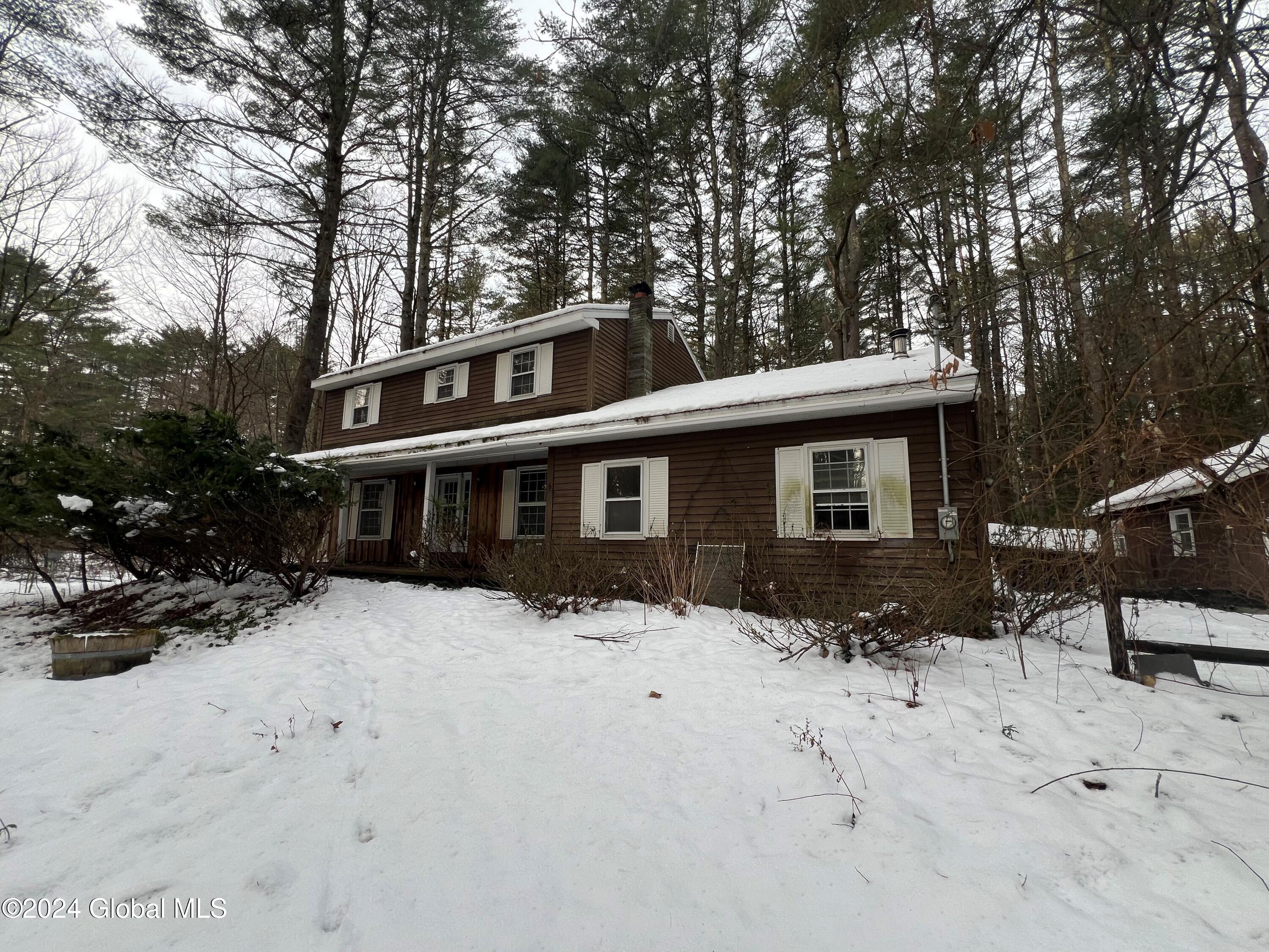 1011 Middleline Road, Ballston Spa, New York image 3